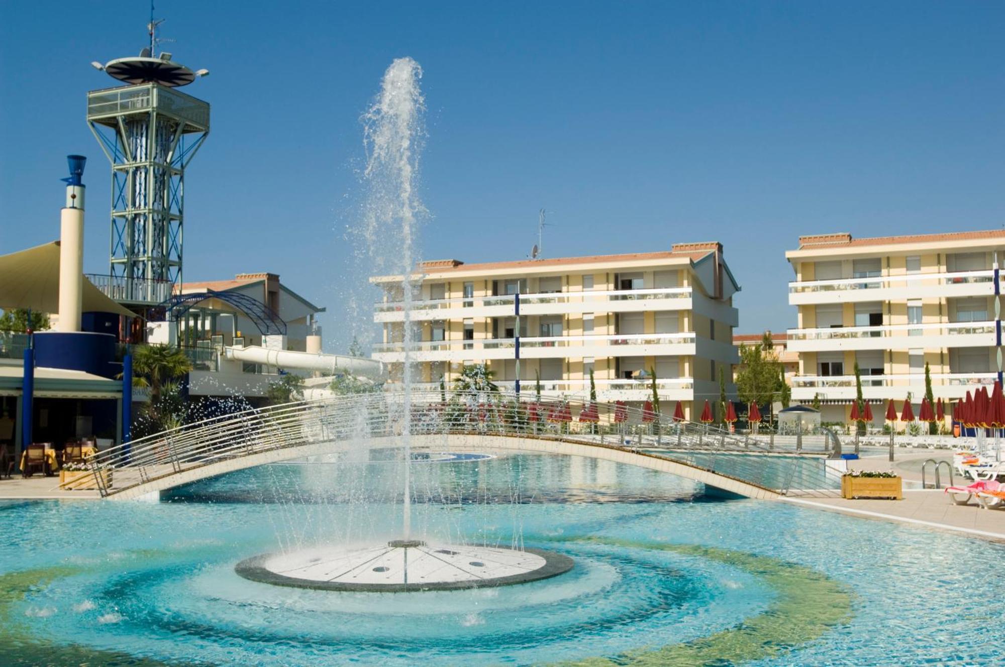 Villaggio Planetarium Resort Bibione Exterior foto