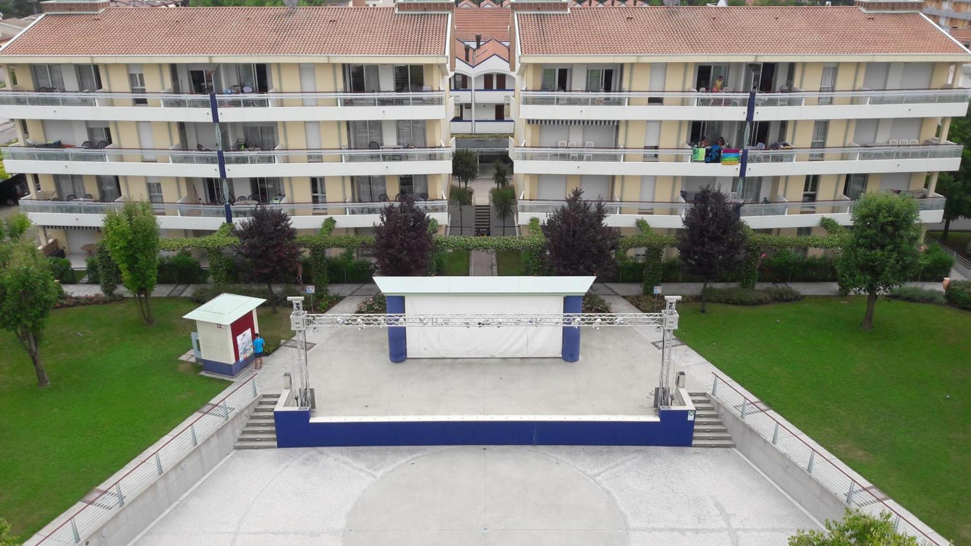 Villaggio Planetarium Resort Bibione Exterior foto